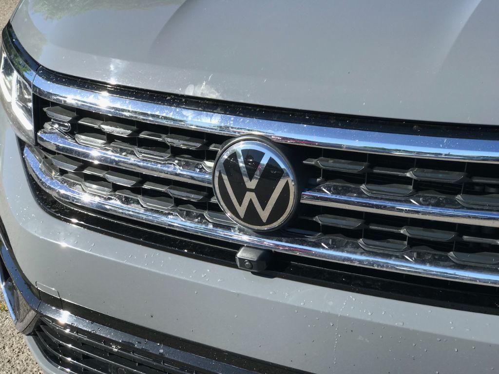 used 2021 Volkswagen Atlas Cross Sport car, priced at $31,275