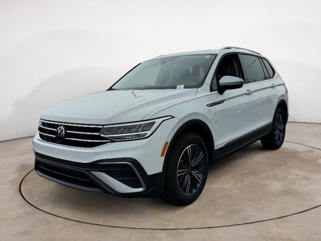 new 2024 Volkswagen Tiguan car, priced at $31,413