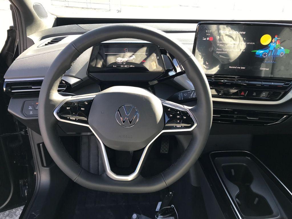 new 2024 Volkswagen ID.4 car, priced at $34,800