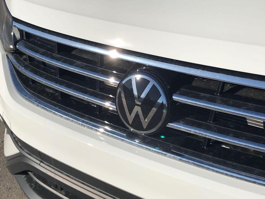 new 2024 Volkswagen Tiguan car, priced at $32,292