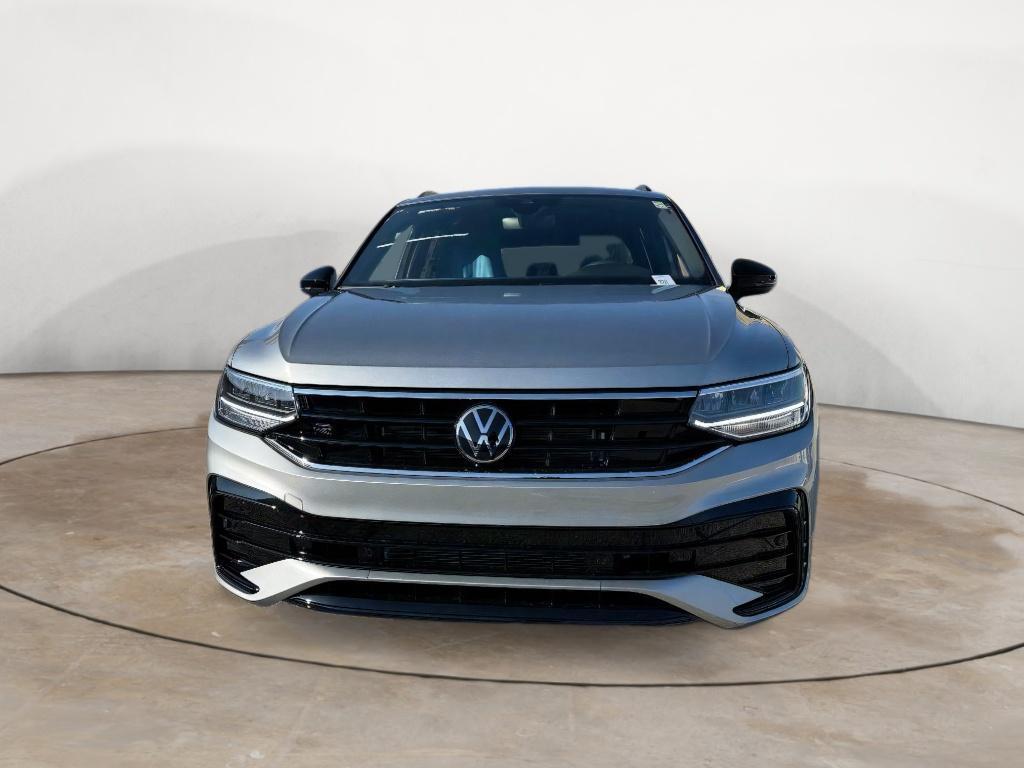 new 2024 Volkswagen Tiguan car, priced at $35,739