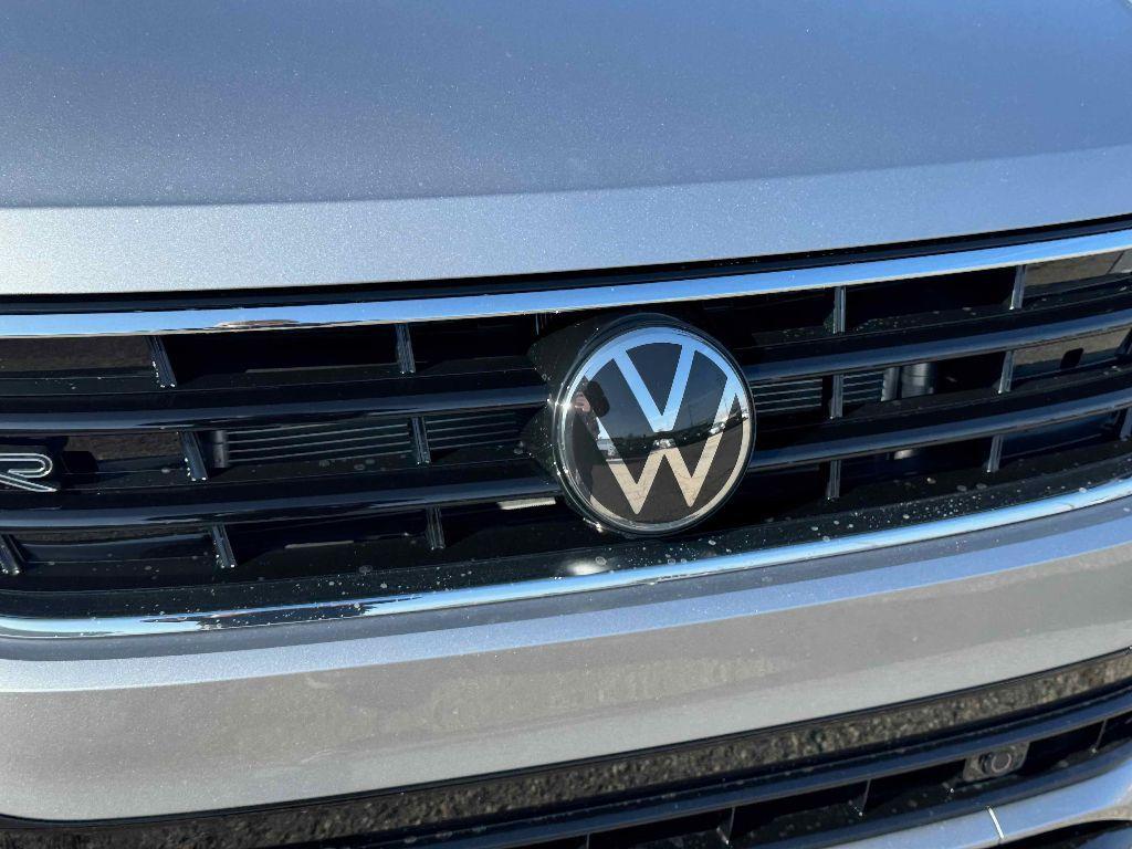 new 2024 Volkswagen Tiguan car, priced at $35,739