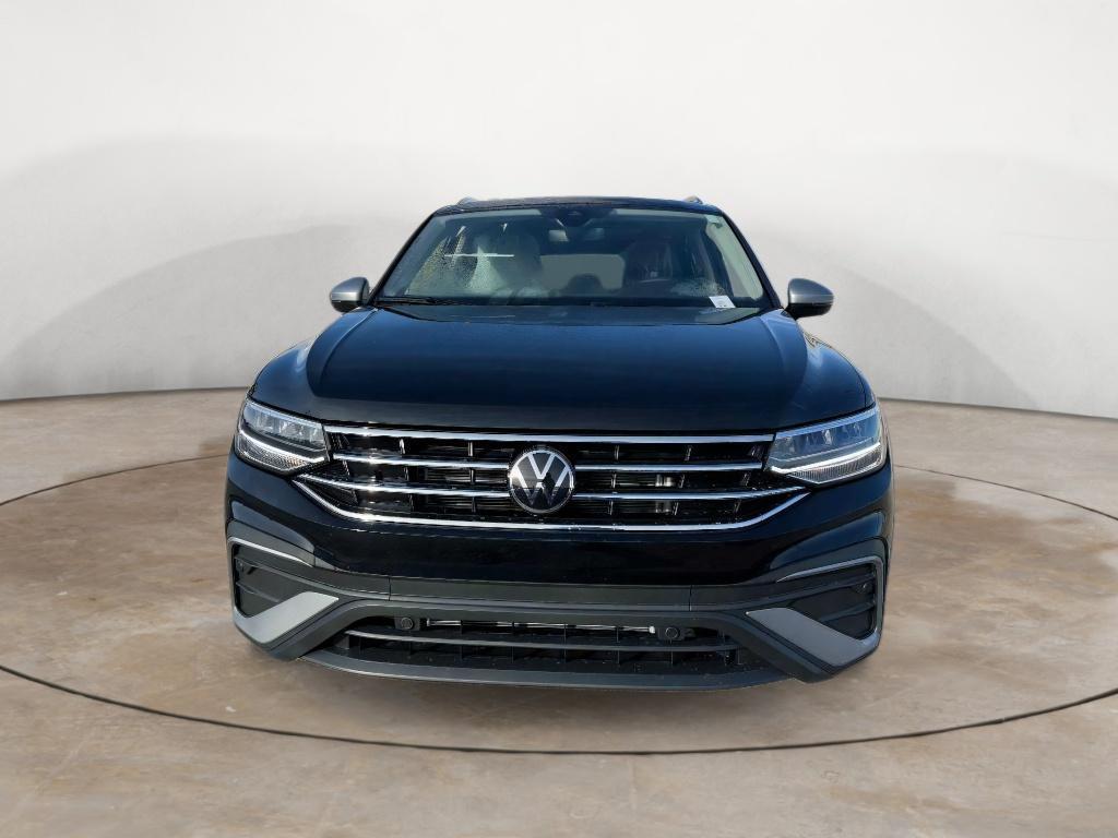 new 2024 Volkswagen Tiguan car, priced at $31,413