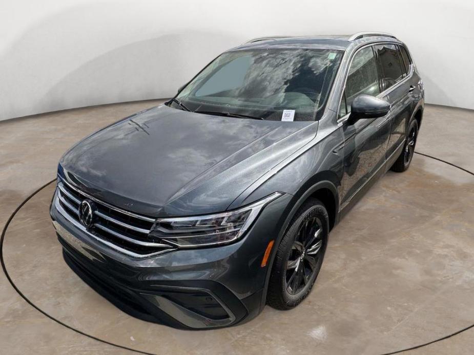 new 2024 Volkswagen Tiguan car, priced at $32,292