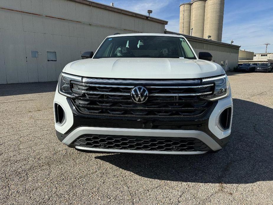 new 2024 Volkswagen Atlas car, priced at $44,376