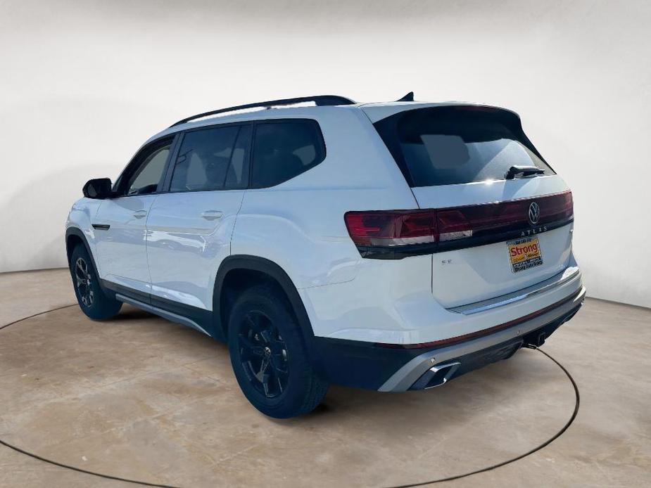 new 2024 Volkswagen Atlas car, priced at $44,376