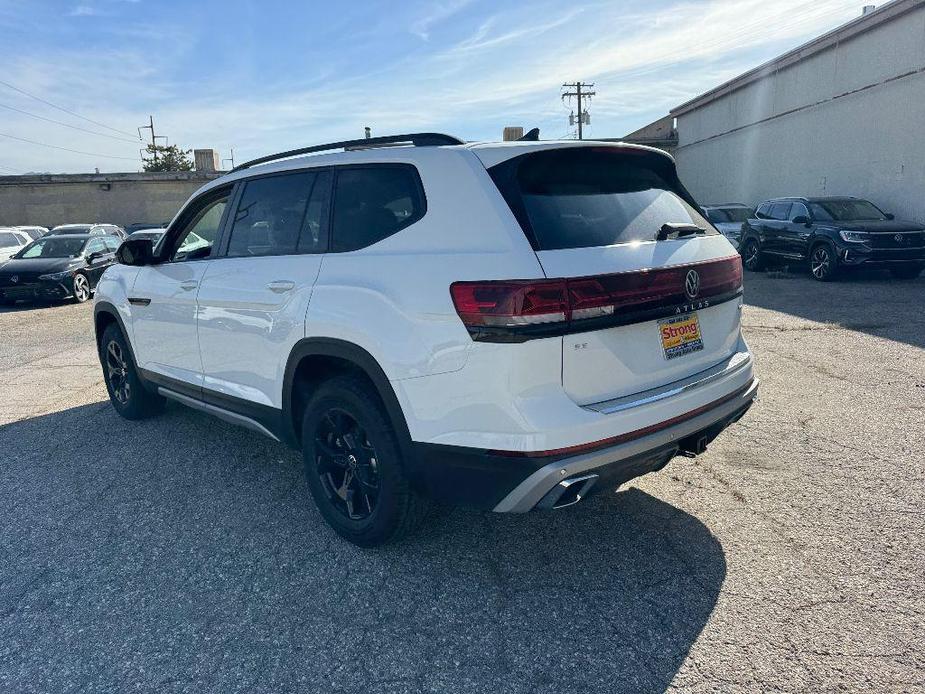 new 2024 Volkswagen Atlas car, priced at $44,376