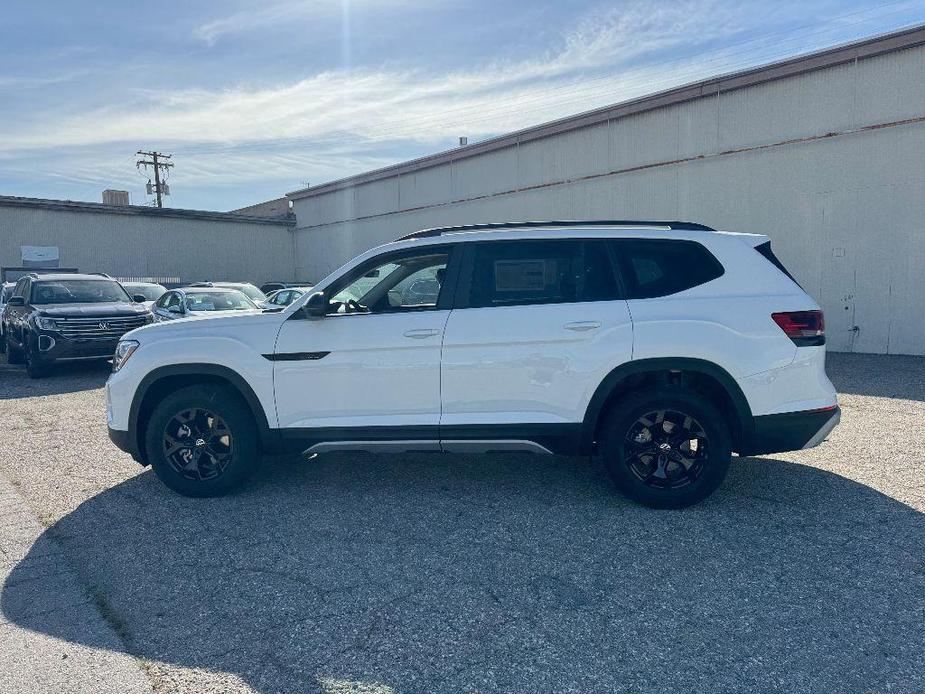 new 2024 Volkswagen Atlas car, priced at $44,376