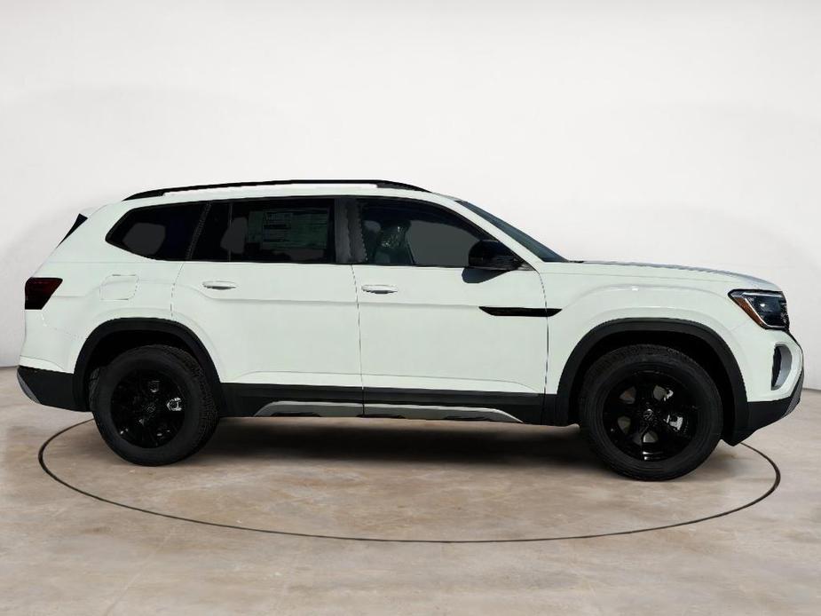 new 2024 Volkswagen Atlas car, priced at $44,376