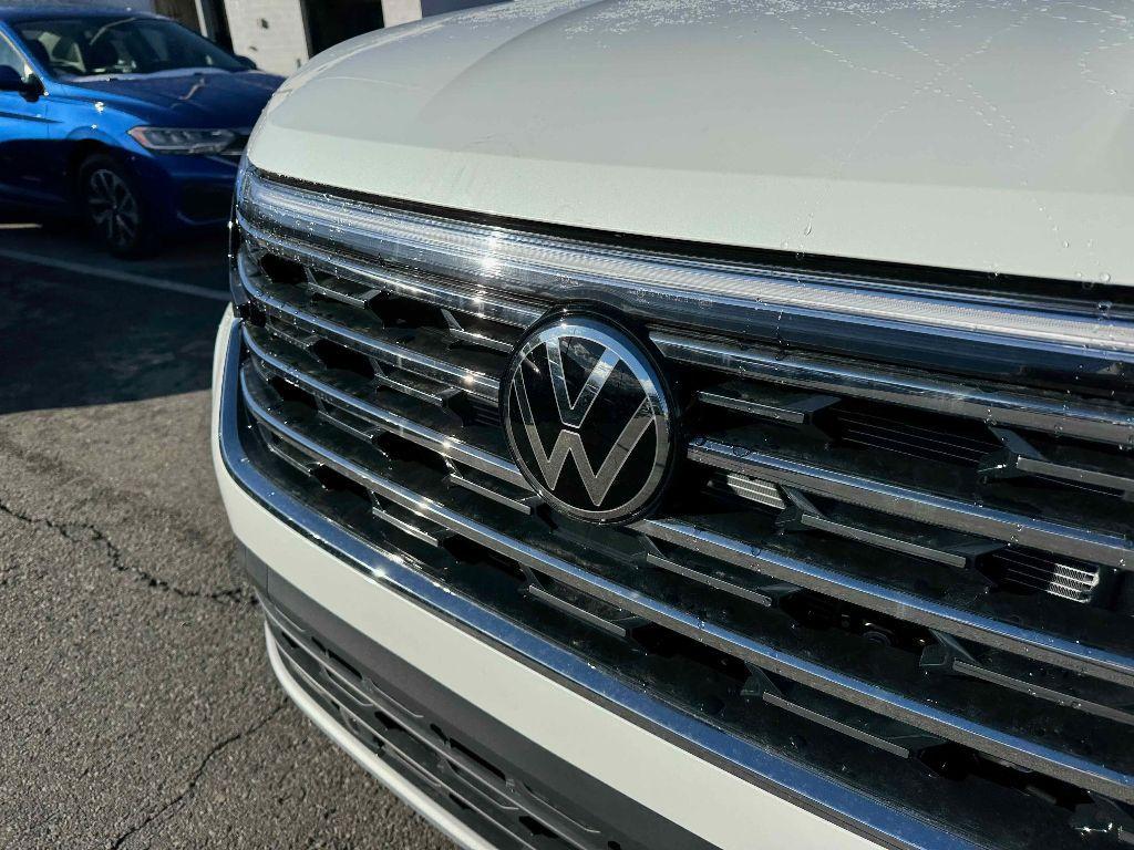 new 2024 Volkswagen Atlas car, priced at $46,220