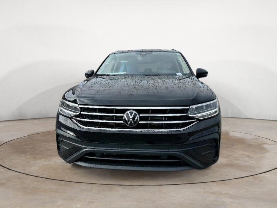 new 2024 Volkswagen Tiguan car, priced at $32,307