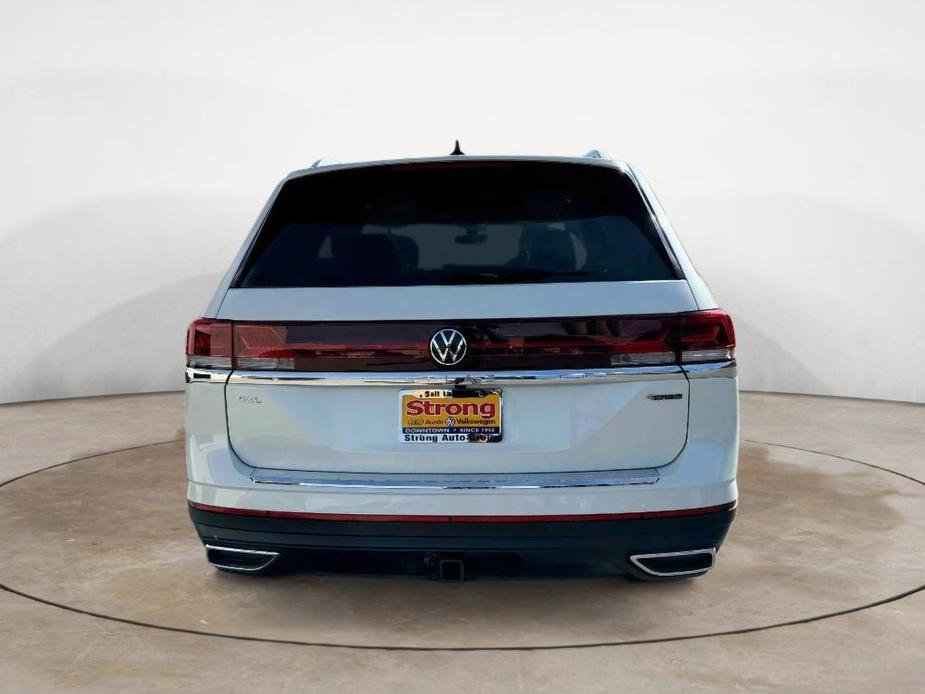 new 2025 Volkswagen Atlas car, priced at $52,159