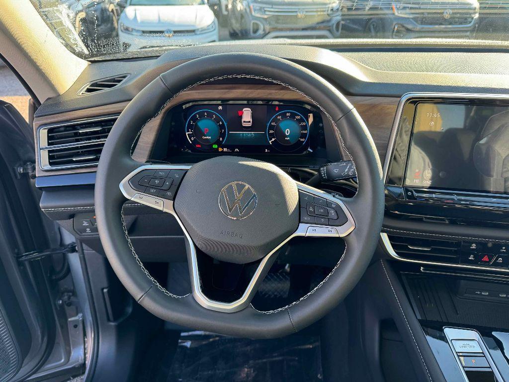 new 2025 Volkswagen Atlas car, priced at $45,090