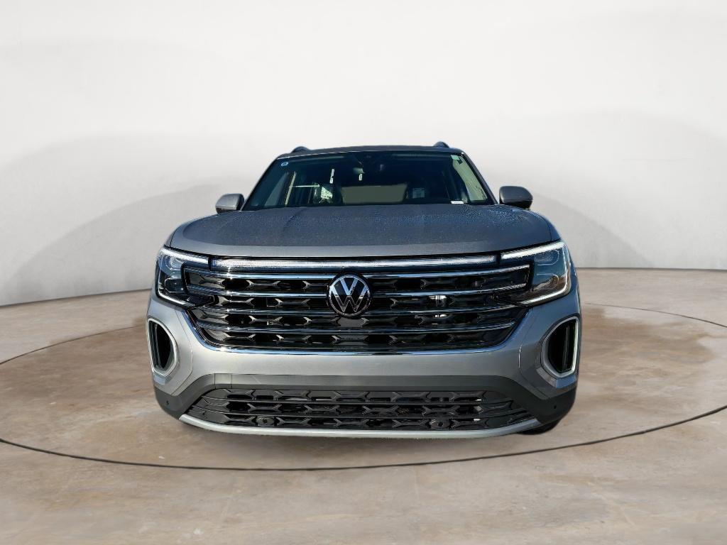 new 2025 Volkswagen Atlas car, priced at $45,090