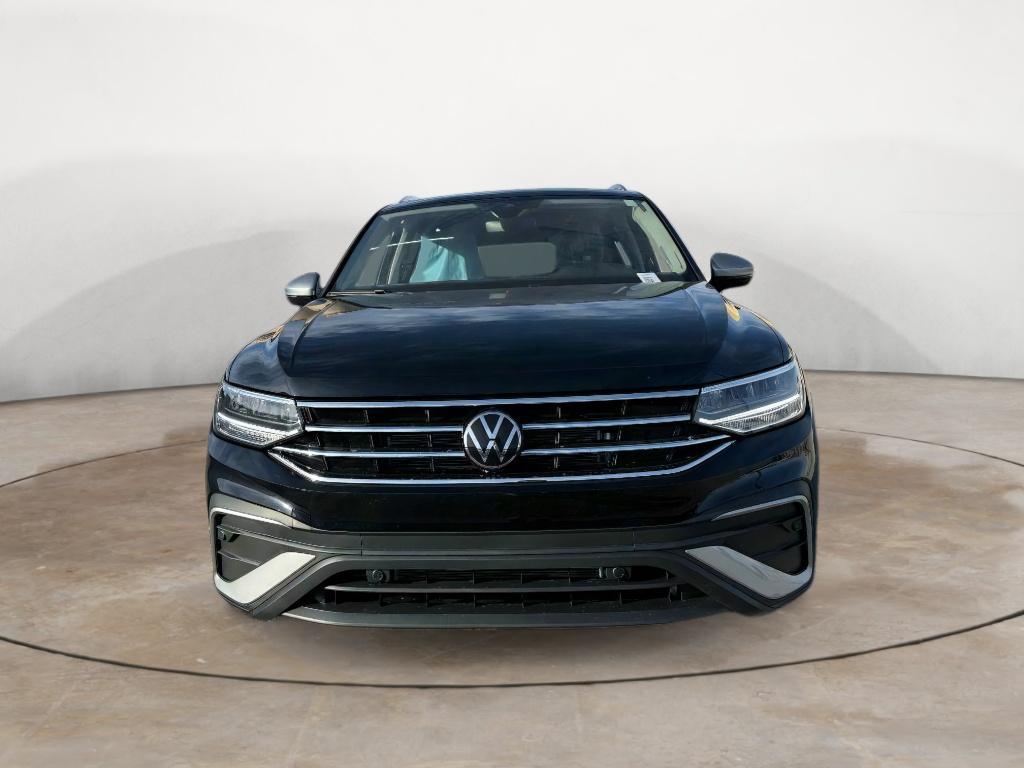 new 2024 Volkswagen Tiguan car, priced at $31,413