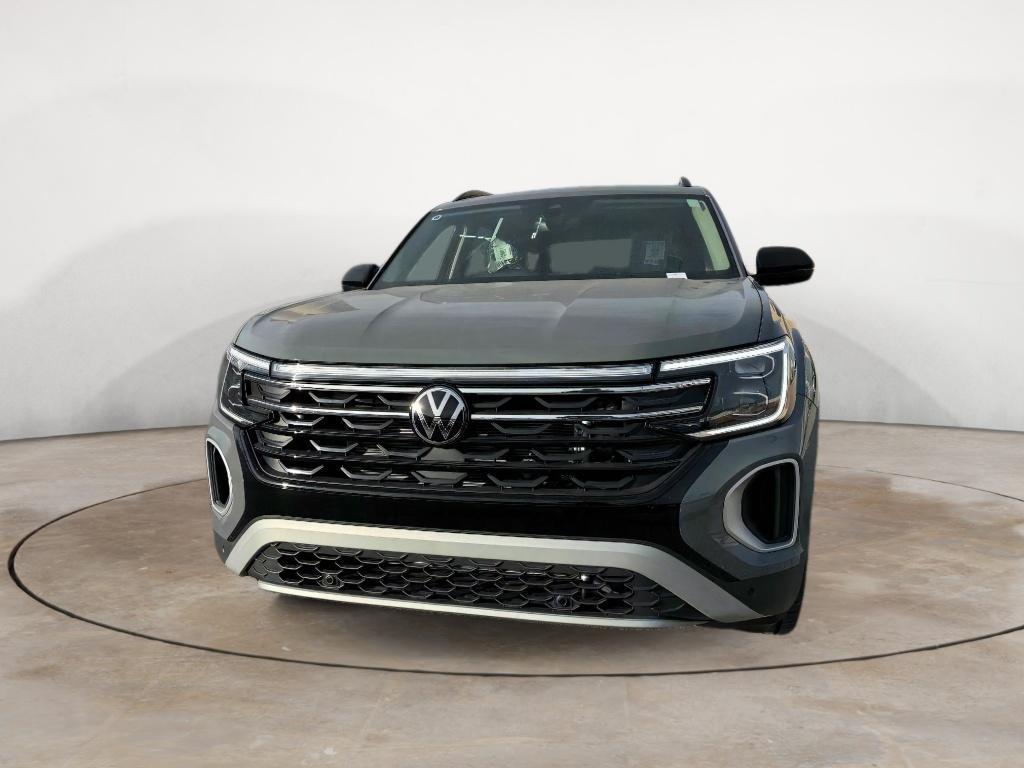 new 2025 Volkswagen Atlas car, priced at $46,358