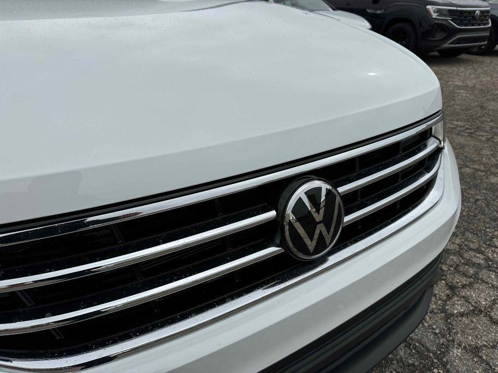 new 2024 Volkswagen Tiguan car, priced at $31,413