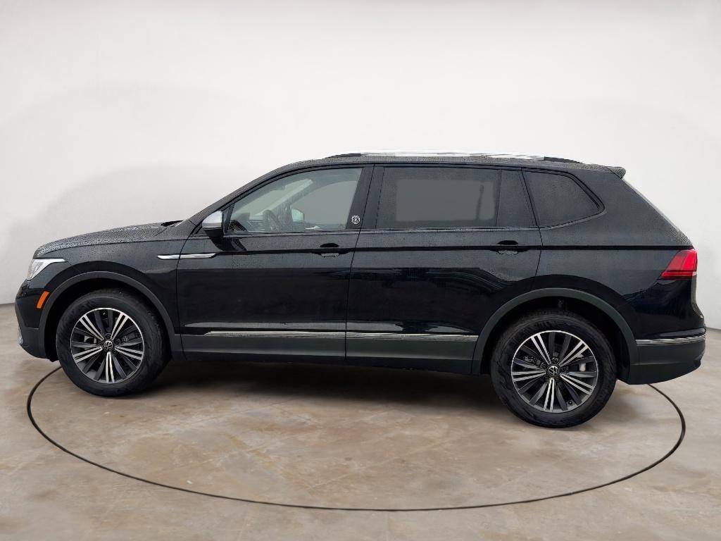 new 2024 Volkswagen Tiguan car, priced at $32,013