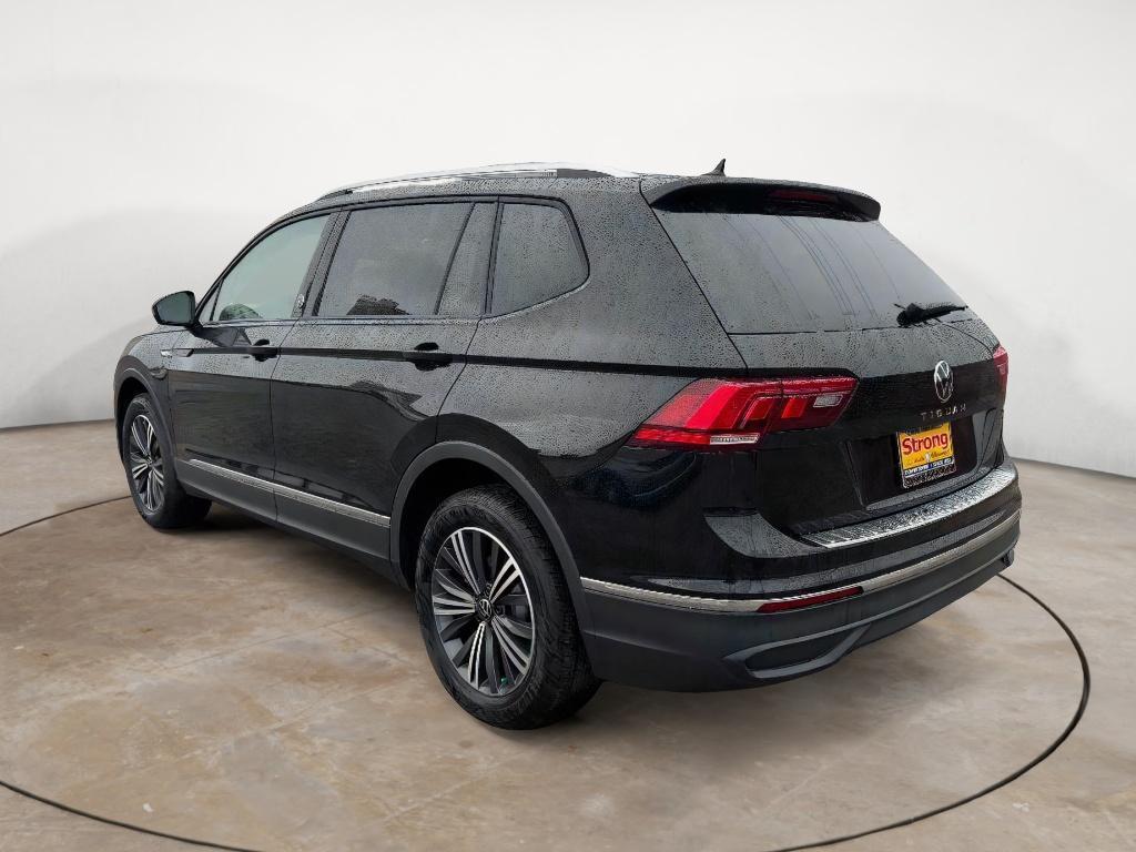 new 2024 Volkswagen Tiguan car, priced at $32,013