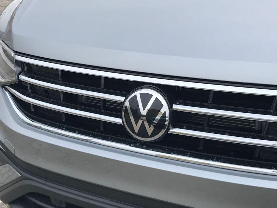 new 2024 Volkswagen Tiguan car, priced at $32,292