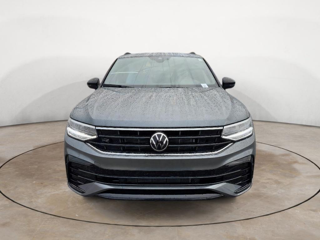 new 2024 Volkswagen Tiguan car, priced at $33,989