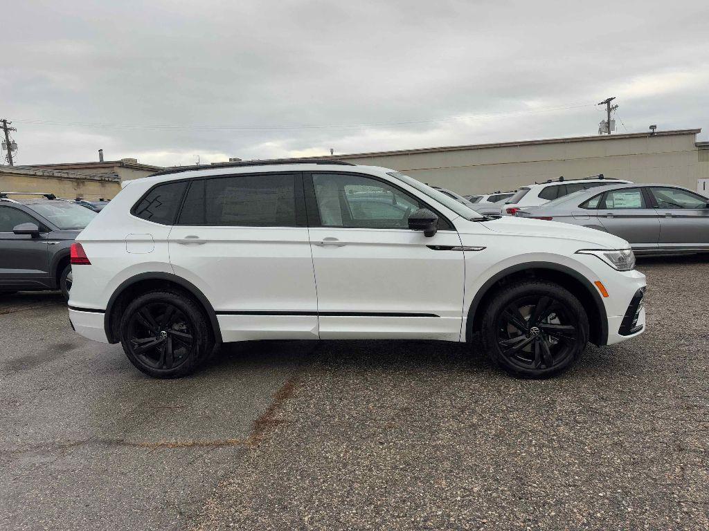 new 2024 Volkswagen Tiguan car, priced at $34,368