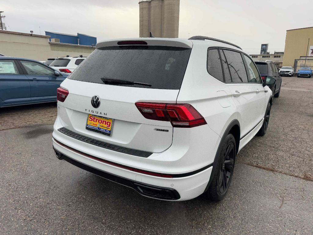 new 2024 Volkswagen Tiguan car, priced at $34,368