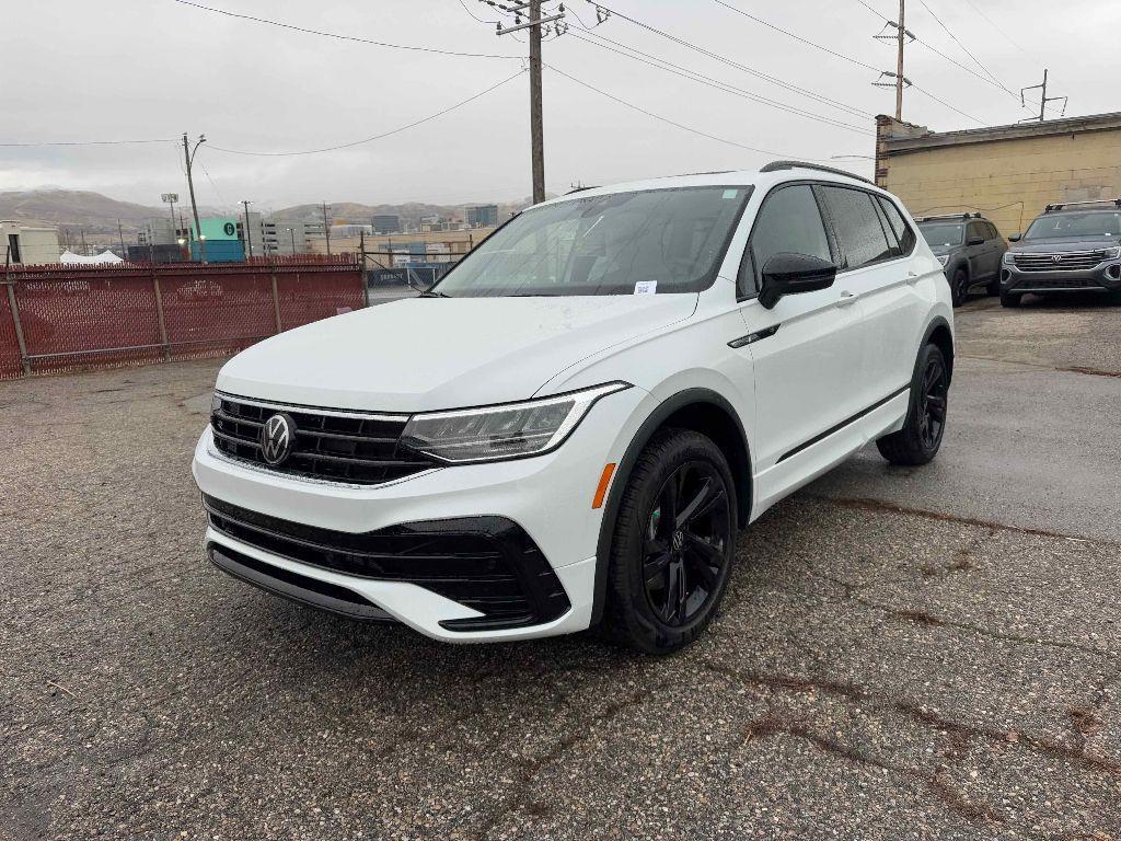 new 2024 Volkswagen Tiguan car, priced at $34,368