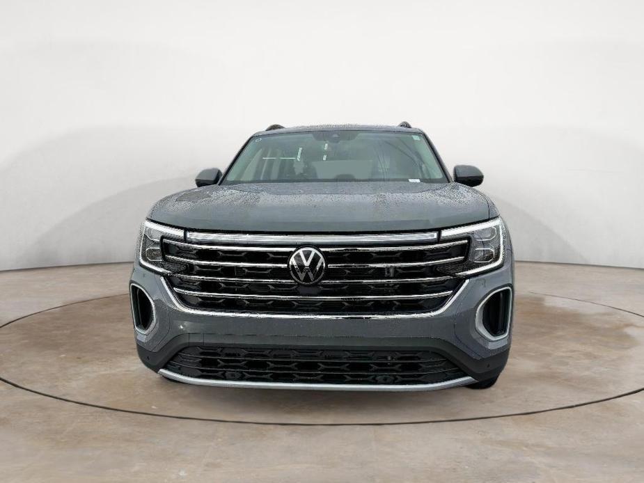 new 2025 Volkswagen Atlas car, priced at $43,310