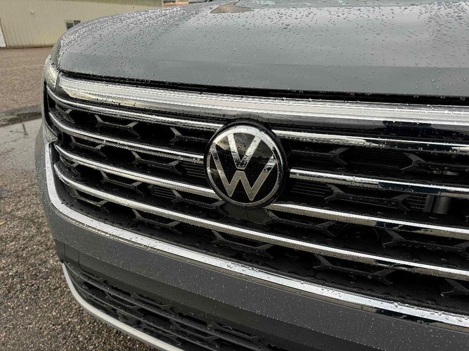 new 2025 Volkswagen Atlas car, priced at $43,310