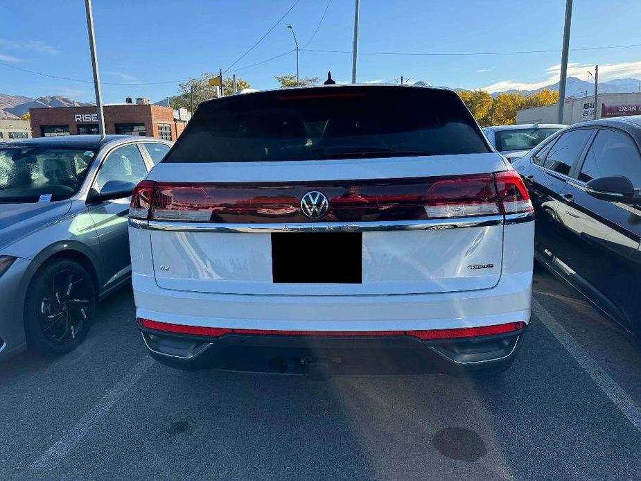 new 2024 Volkswagen Atlas Cross Sport car, priced at $38,055