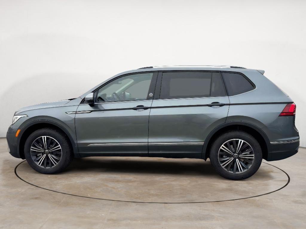 new 2024 Volkswagen Tiguan car, priced at $31,413