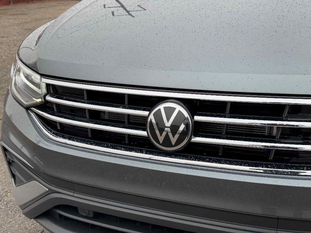 new 2024 Volkswagen Tiguan car, priced at $31,413