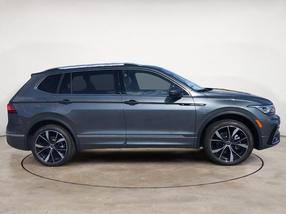 new 2024 Volkswagen Tiguan car, priced at $37,290