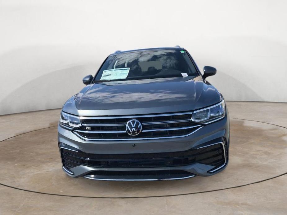 new 2024 Volkswagen Tiguan car, priced at $37,290