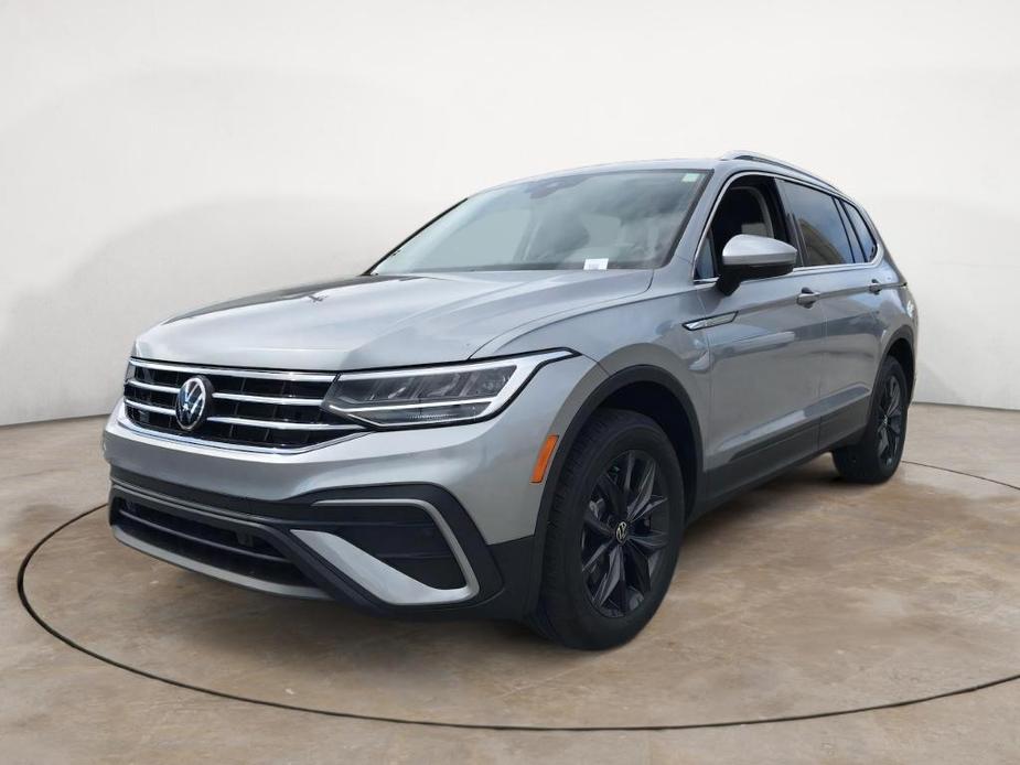 new 2024 Volkswagen Tiguan car, priced at $32,465