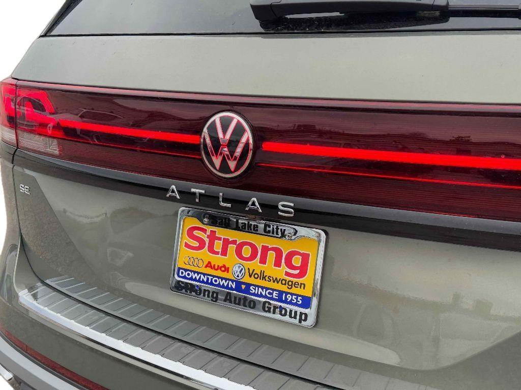 new 2025 Volkswagen Atlas car, priced at $45,323