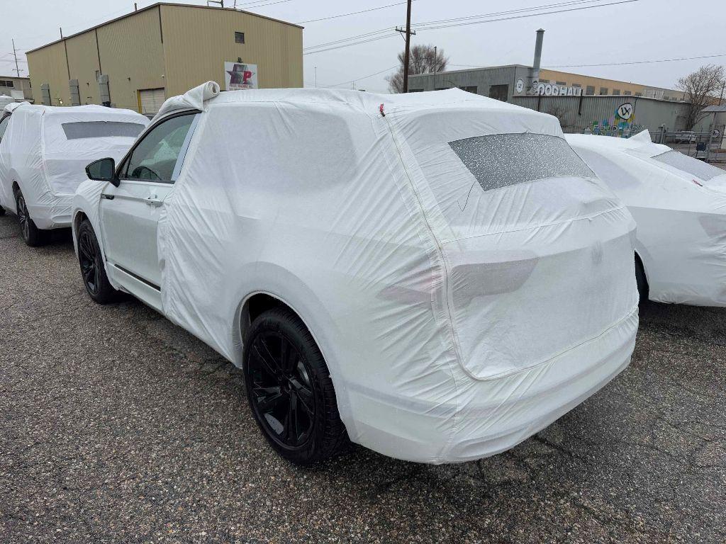 new 2024 Volkswagen Tiguan car, priced at $34,368