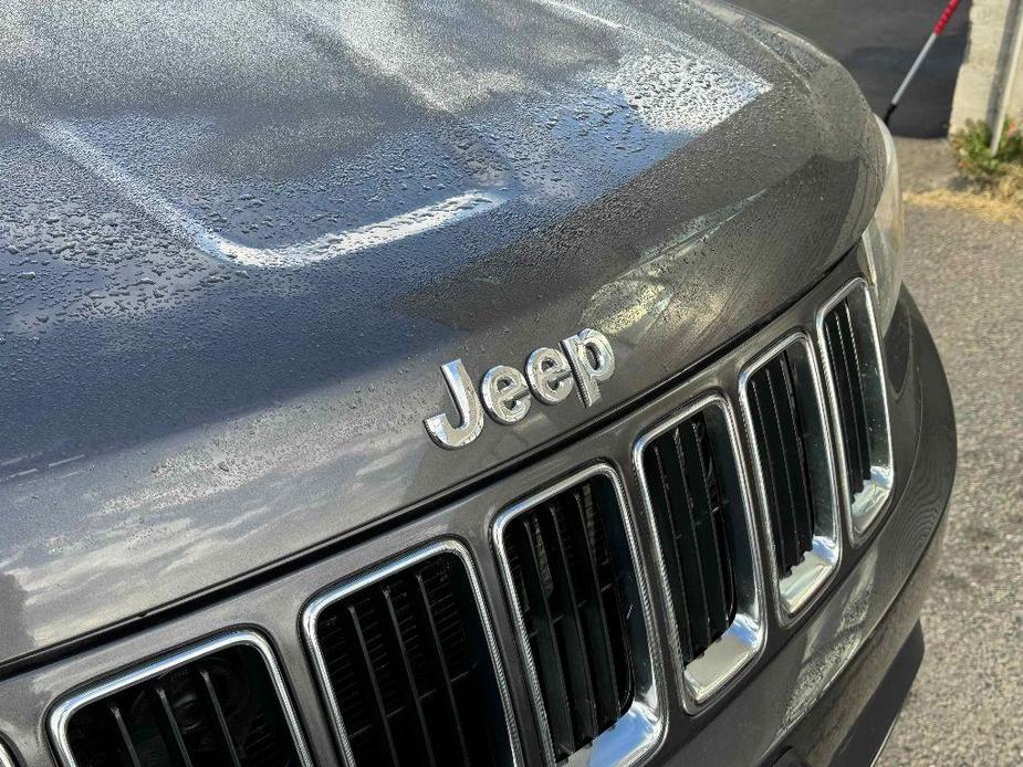 used 2015 Jeep Grand Cherokee car, priced at $13,975