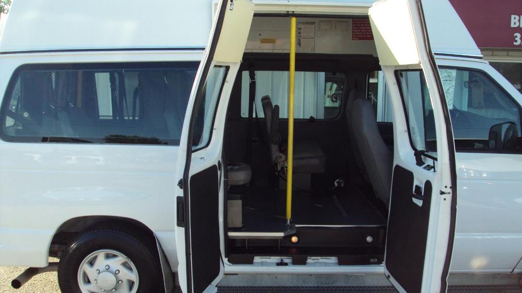 used 2007 Ford E150 car, priced at $14,888