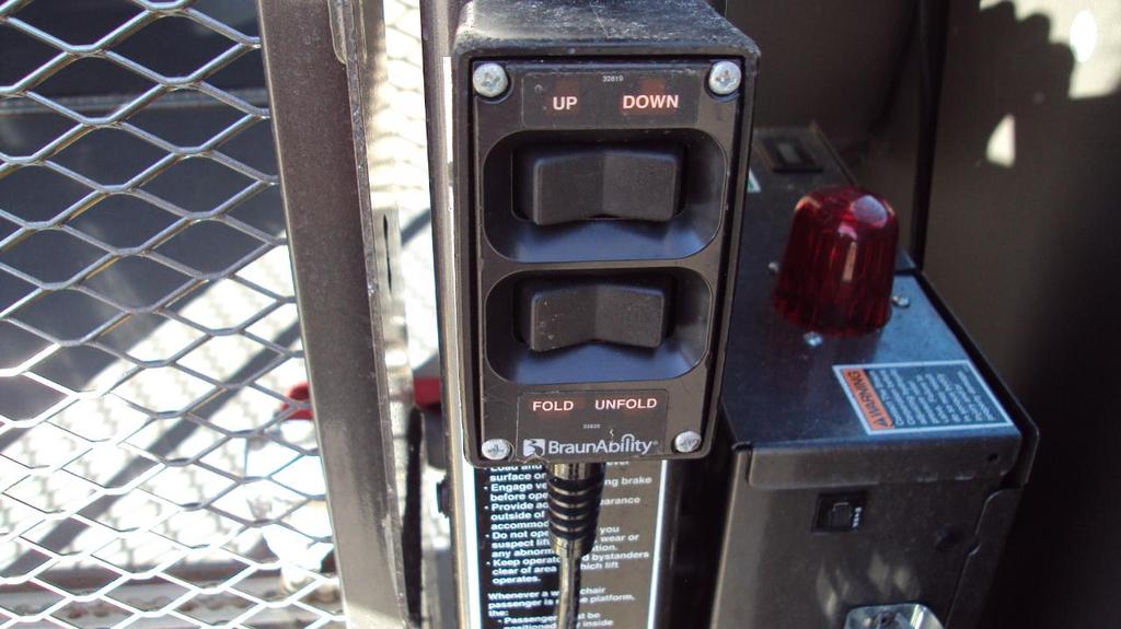 used 2007 Ford E150 car, priced at $14,888