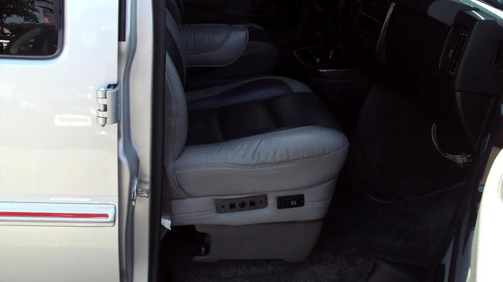 used 2010 GMC Savana 1500 car, priced at $18,988