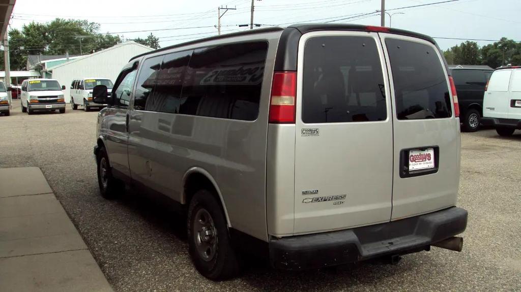 used 2007 Chevrolet Express 1500 car, priced at $2,999