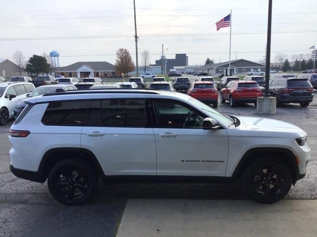 new 2025 Jeep Grand Cherokee L car, priced at $45,924