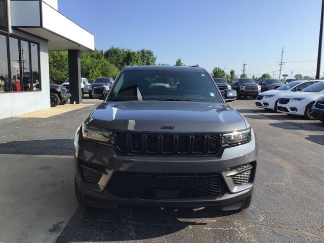 used 2022 Jeep Grand Cherokee car, priced at $34,870