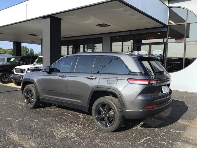 used 2022 Jeep Grand Cherokee car, priced at $34,870