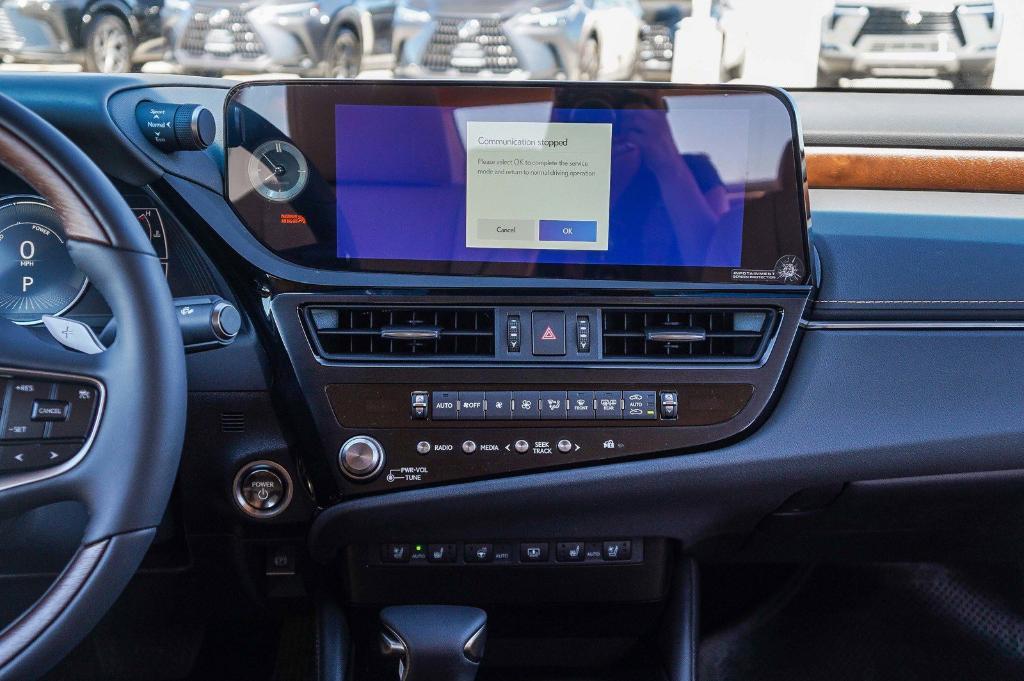 new 2025 Lexus ES 300h car, priced at $56,204