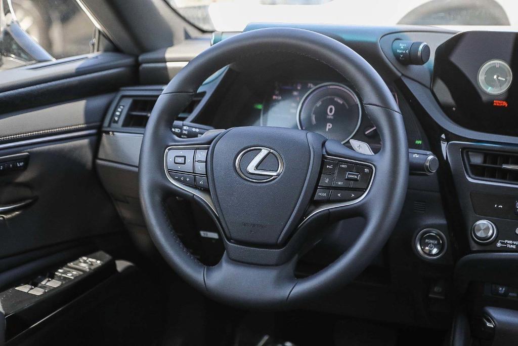 used 2025 Lexus ES 300h car, priced at $42,995
