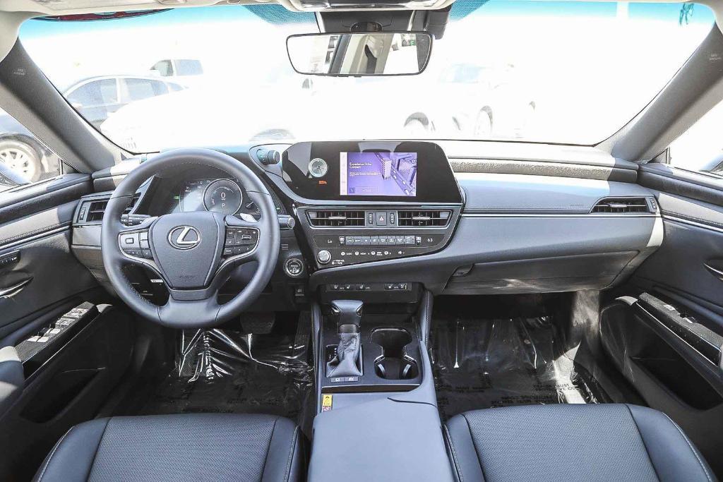 used 2025 Lexus ES 300h car, priced at $42,995