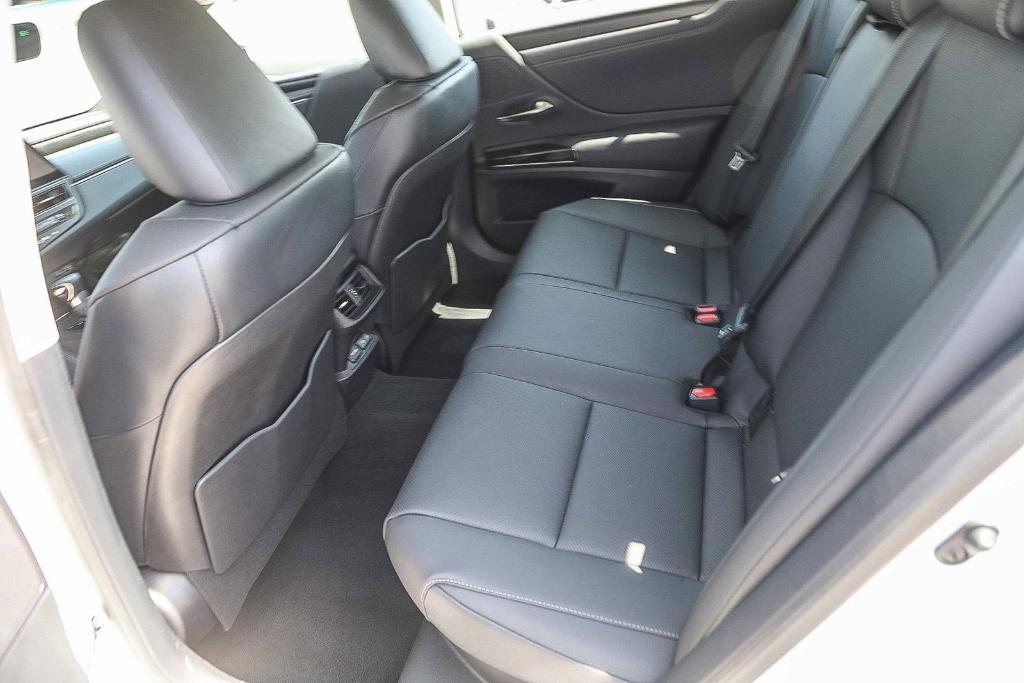 used 2025 Lexus ES 300h car, priced at $42,995